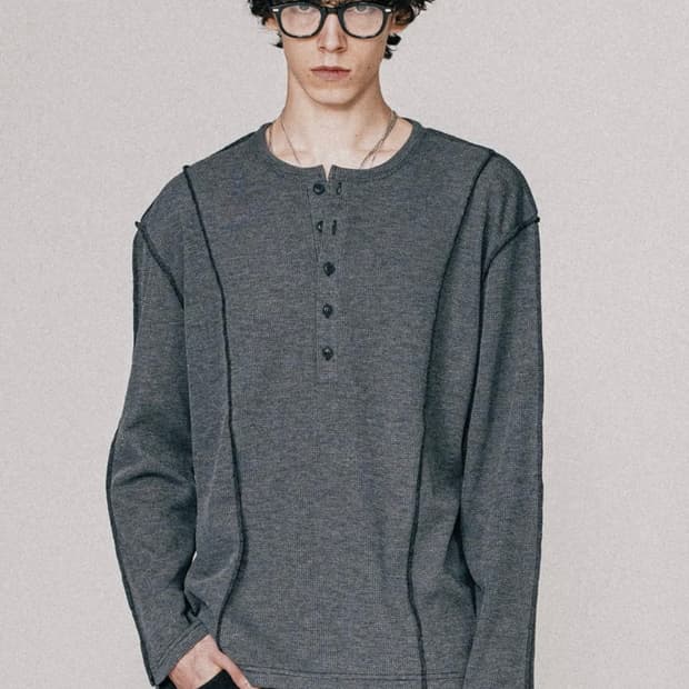 바스틱 헨리넥 롱슬리브