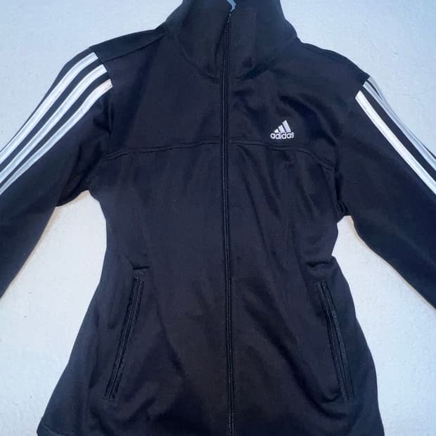 아디다스 슬림핏 져지 블랙