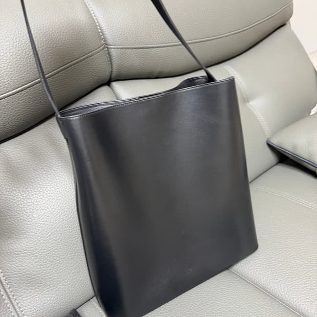 에스더 에크메 숄더백