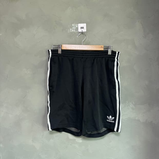 아디다스 파이어버드 반바지 블랙