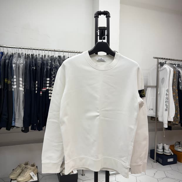 [M] 스톤아일랜드 와펜 맨투맨