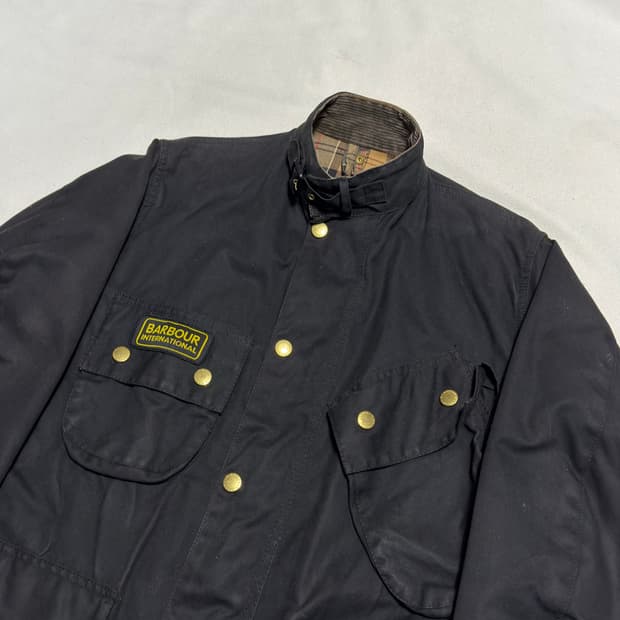 36 바버 인터네셔널 블랙 왁스자켓