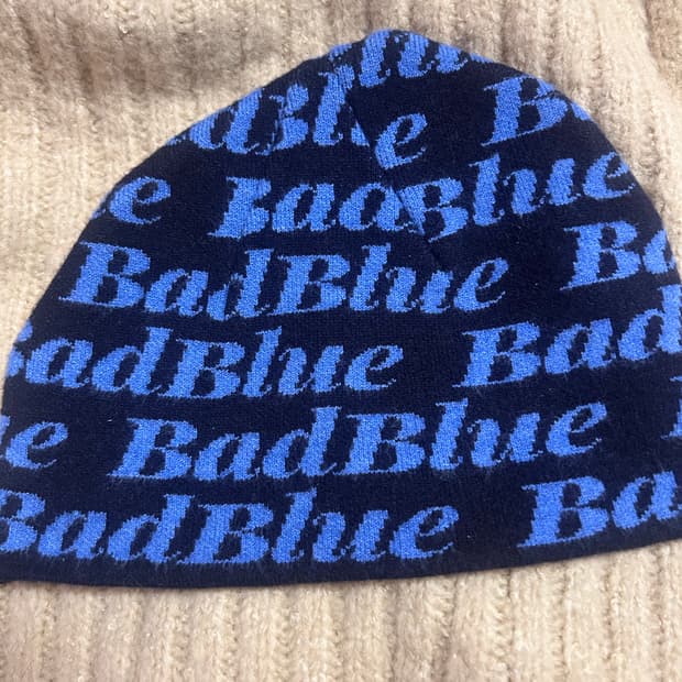 Badblue 비니