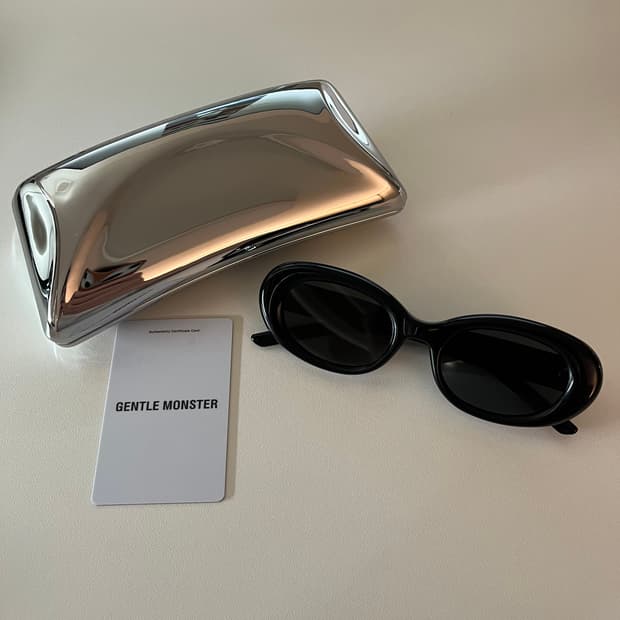 젠틀몬스터 볼드 이브 01 블랙