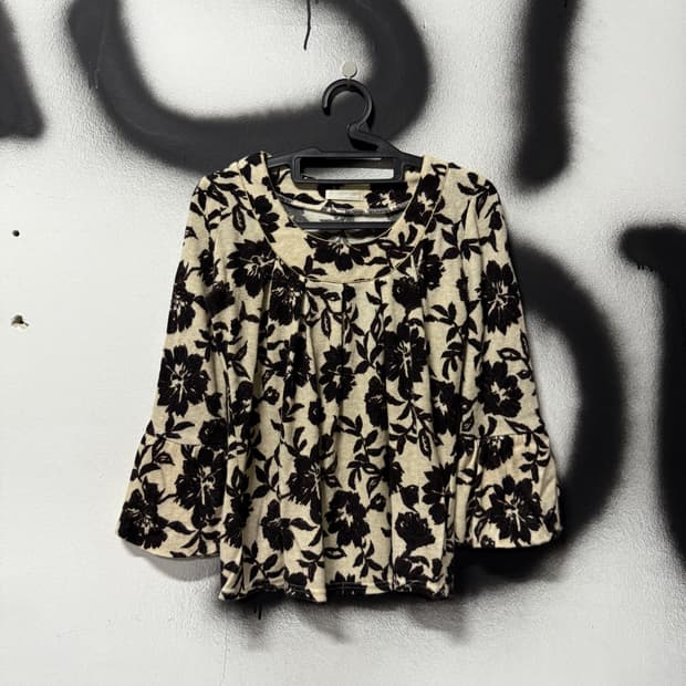 VTG 빈티지 오리엔탈 패턴 셔링 니트 블라우스