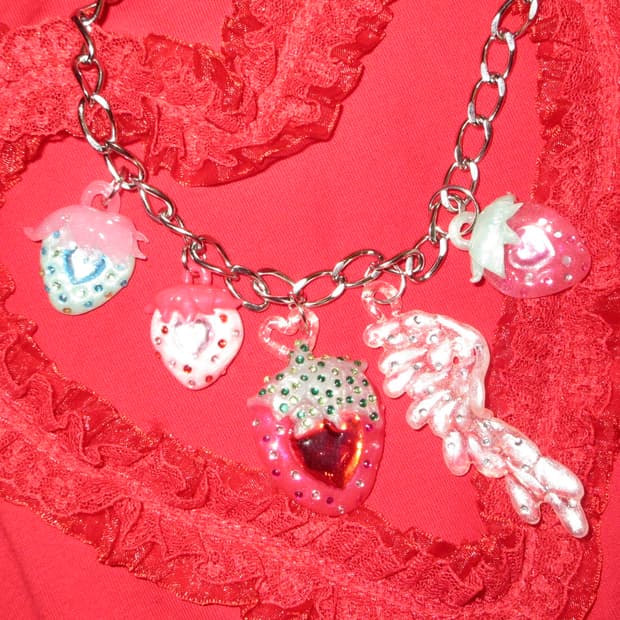 Strawberry necklace 🍓💋🪽💕