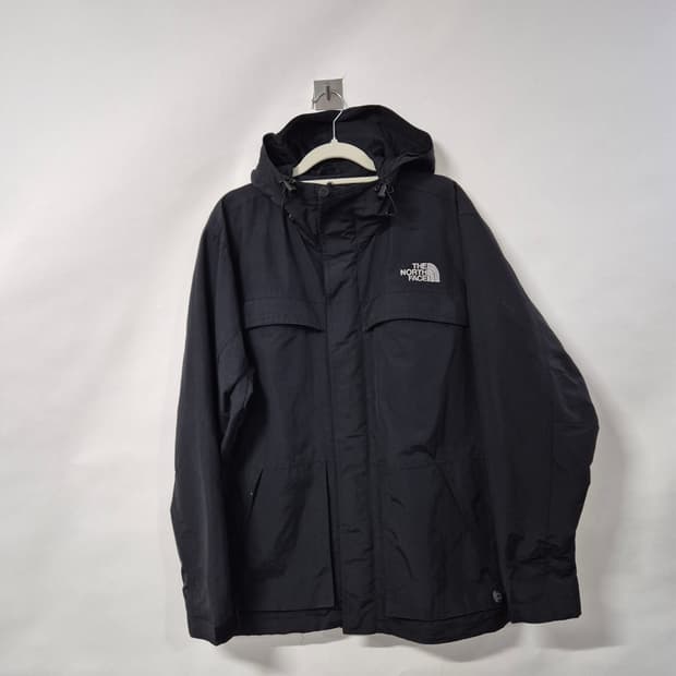 노스페이스 바람막이 남성90사이즈
