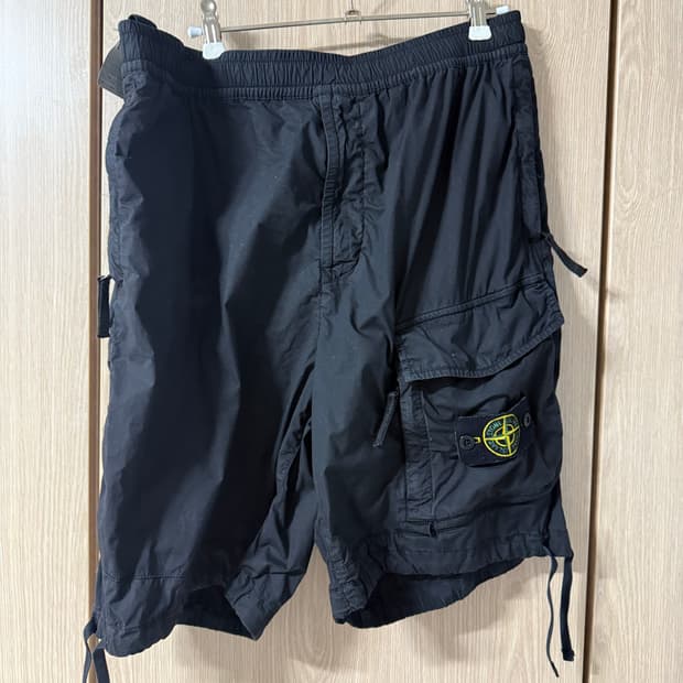 스톤아일랜드 블랙 카고 반바지