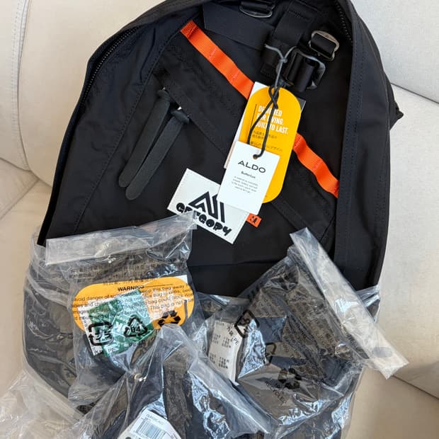 새상품) 그레고리 백팩 + 미니 파우치/ 정가: 23.9만