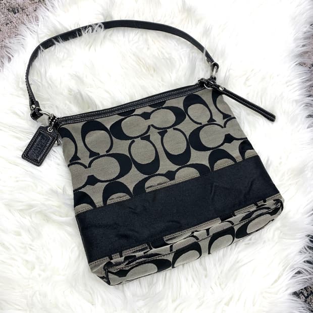 Coach classic tote bag 