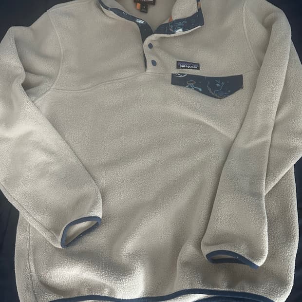 파타고니아 신칠라 헤비웨이트 풀오버 M사이즈