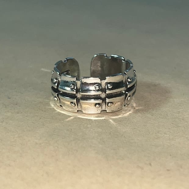 train ring