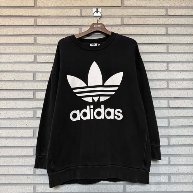 아디다스 파이어버드 프론트 빅로고 맨투맨 