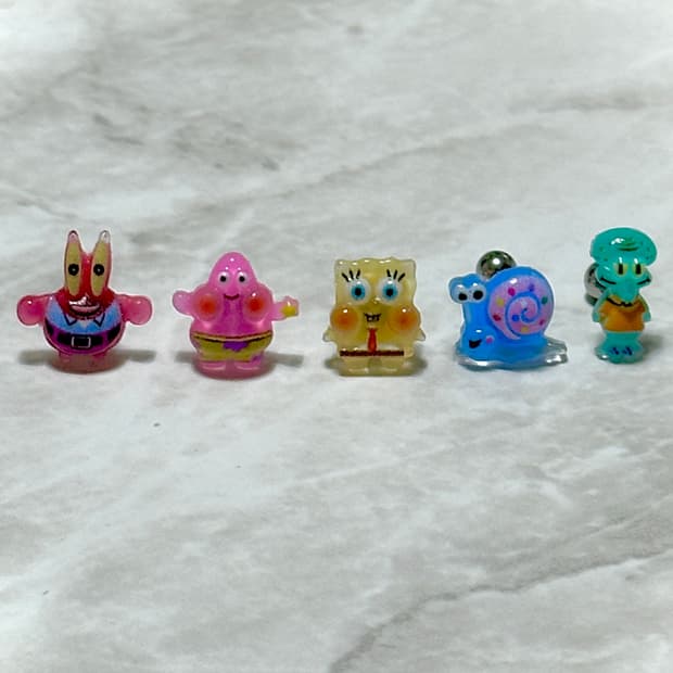 비키니시티 친구들 피어싱