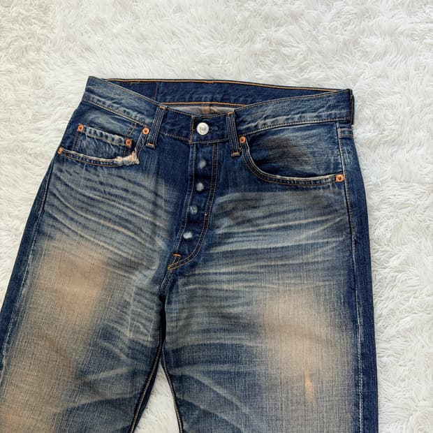 리바이스 501 빈티지 페이딩 & 스터드 커스텀 데님