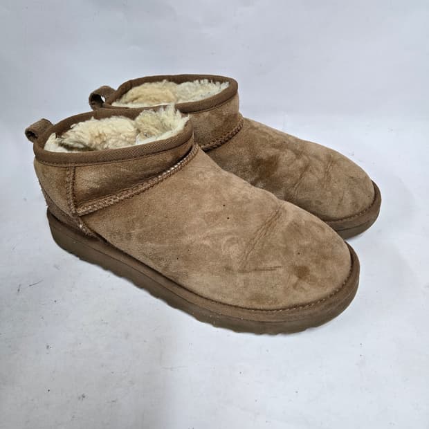 UGG어그 클래식 울트라 미니 부츠230mm