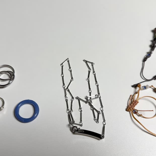 반지 4개 + 목걸이 1개 + 팔찌 2개 합 4만원