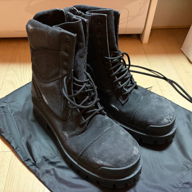 발렌시아가 컴뱃 스트라이크 부츠