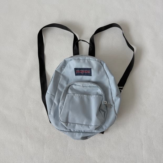 잔스포츠(JANSPORT) 미니 백팩(바닥 사용감)