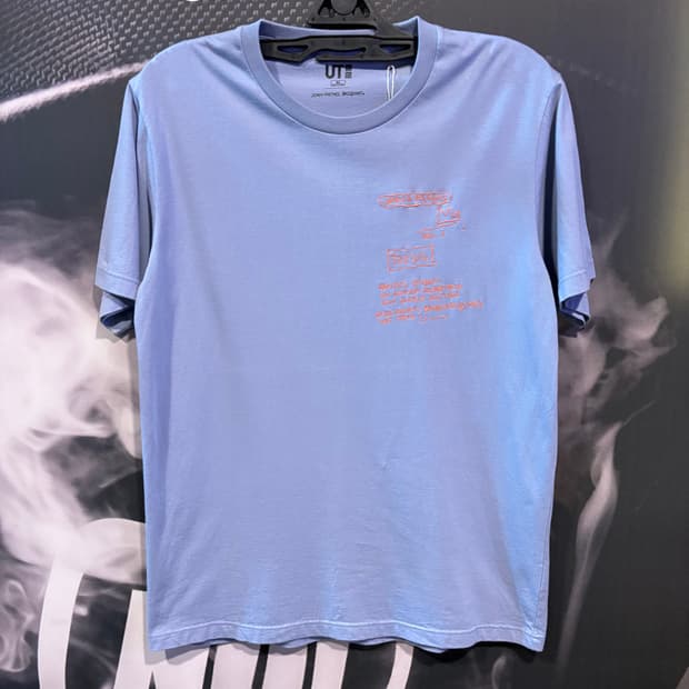 유니클로 UT 티셔츠