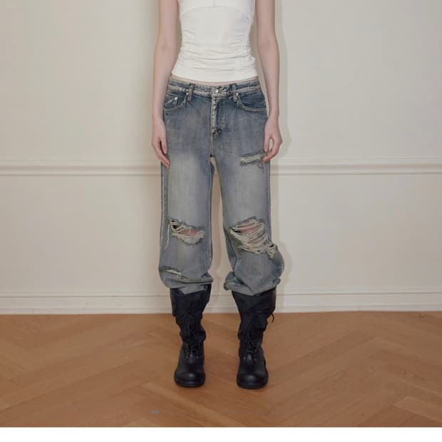 보헴서 DOUBLE LAYER SLEEVELESS