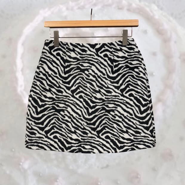 일본 빈티지 오네갸루 지브라 패턴 퍼 미니스커트