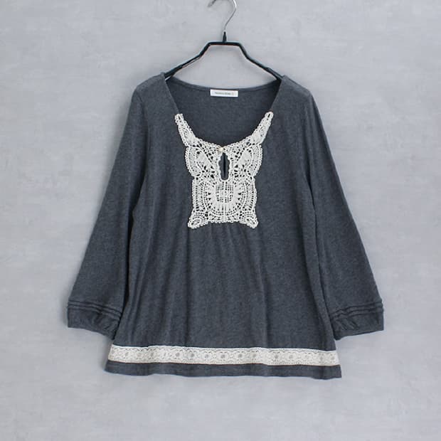 Bamboo Grass _ eyelet lace cotton L/S
