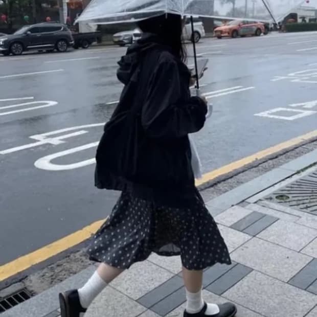 꼼데가르송 플리츠 도트 랩 스커트