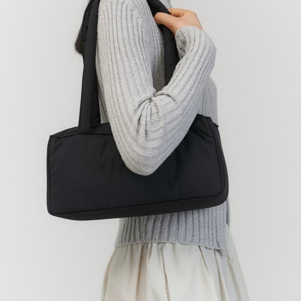 [상태 좋음] 아모멘토 - 나일론 숄더백