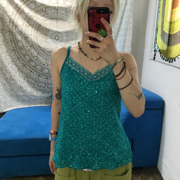 빈티지 스터드 레이스 디테일 슬리브리스 (Z1552)