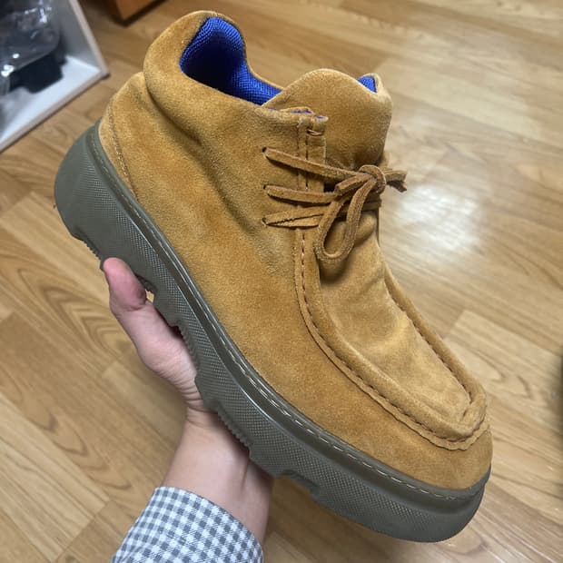 버버리 크리퍼 미드 브라운 43 사이즈