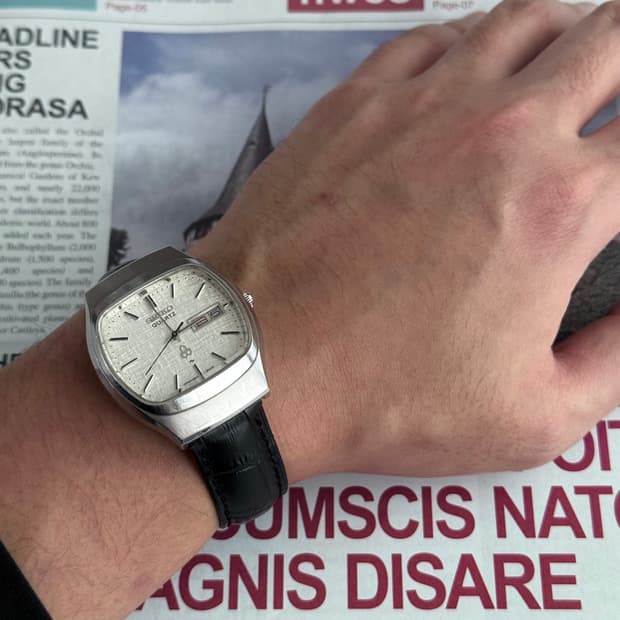 세이코 Seiko 쿼츠 스퀘어 린넨 다이얼