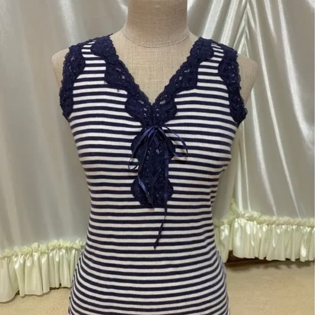 스트라이프 레이스 리본 슬리브리스 탑 빈티지 펑크 갸루