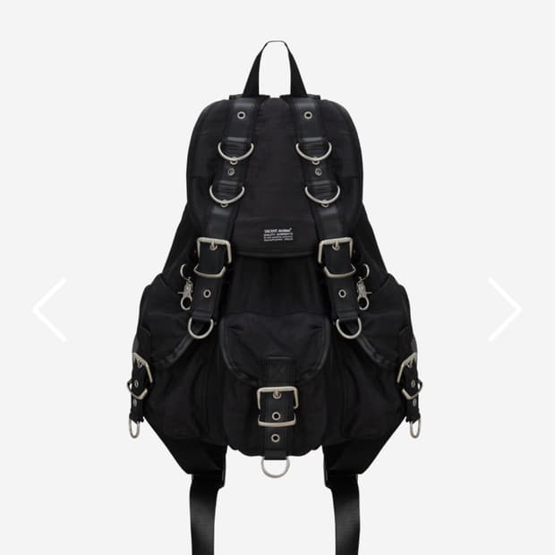 베이컨트 vacant POPO STRAP BACKPACK