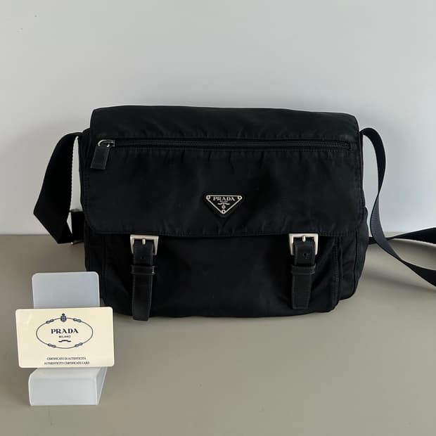 [PRADA] 정품 프라다 나일론 메신저 크로스백 블랙 삼각로고