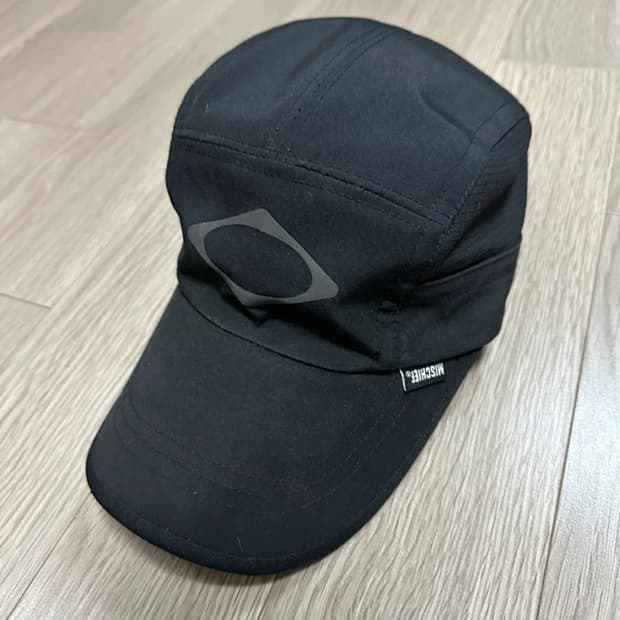 미스치프 롬버스 러닝 캡 블랙