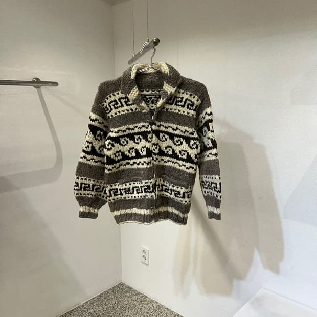 코위찬 빈티지 핸드메이드 니트 집업