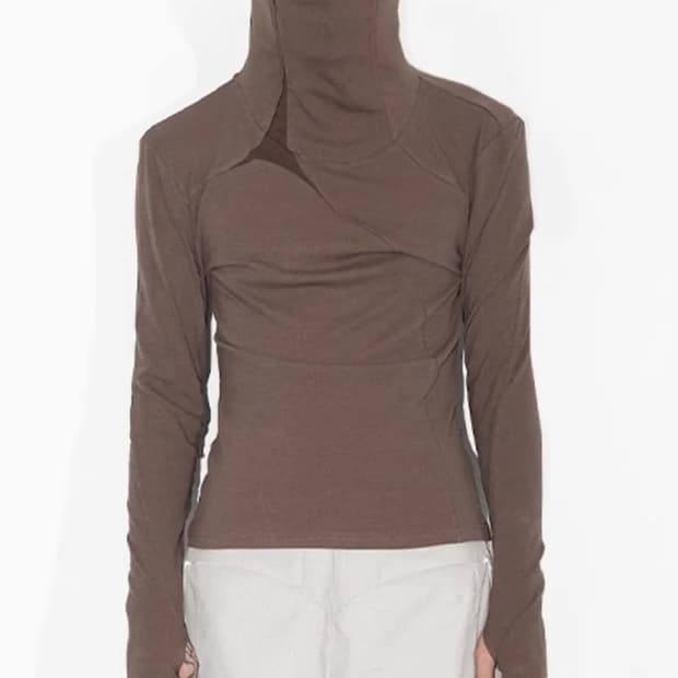 Bevan up - 3D cut pleated hooded shirt