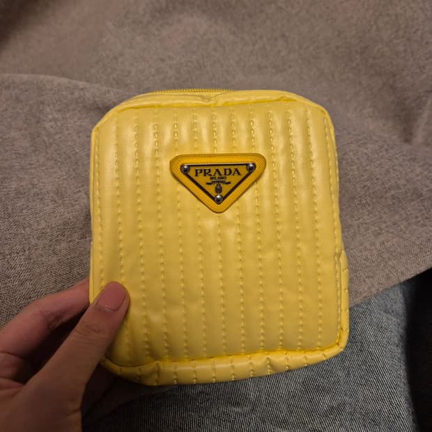 프라다 브로치 리폼 방수  파우치