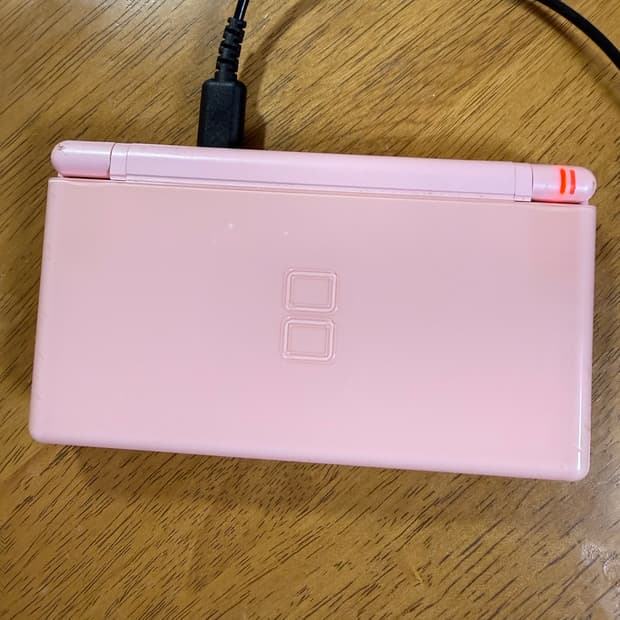 닌텐도 ds lite 핑크 + 충전기