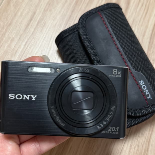 소니 사이버샷 DSC-W830 블랙 색상 카메라