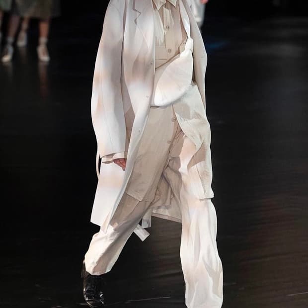 르메르 19ss 검정 체스터필드 코트 S