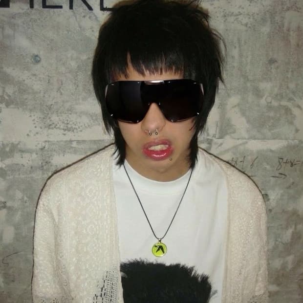 Jaded London 25ss 스파이크 쉴드 선글라스