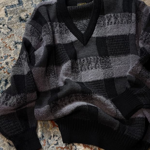 빈티지 울 체크 브이넥 니트 스웨터