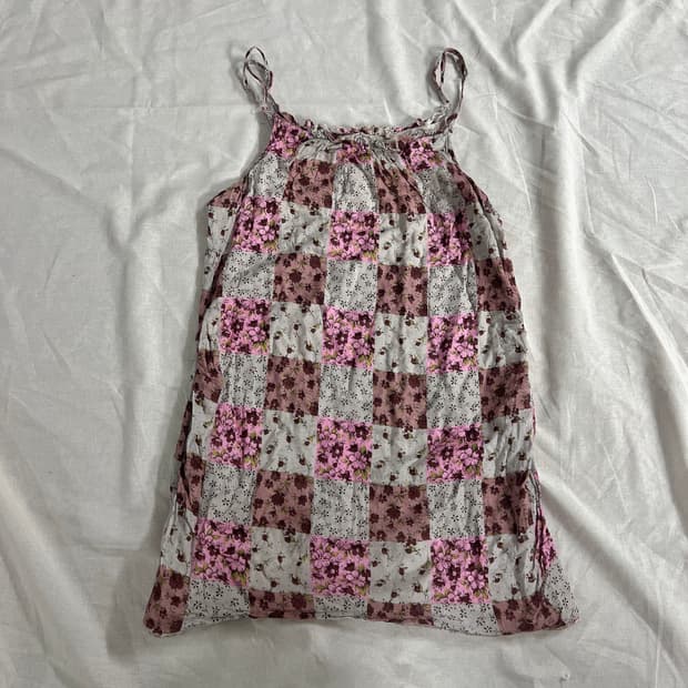 모리걸 패치워크 핑크그레이 나시 슬리브리스