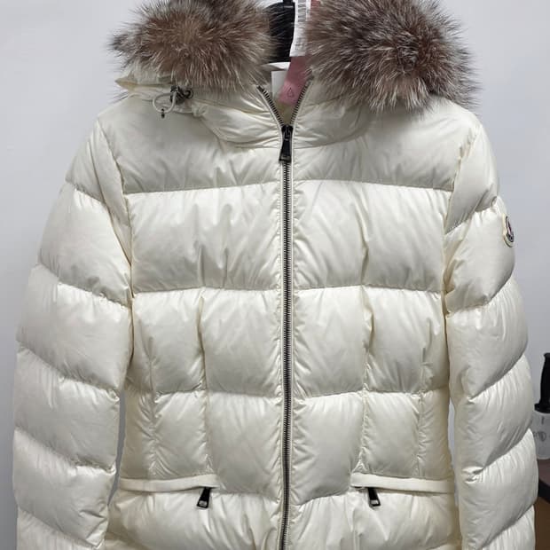 [0,새상품급]23fw 몽클레어 보에드 패딩