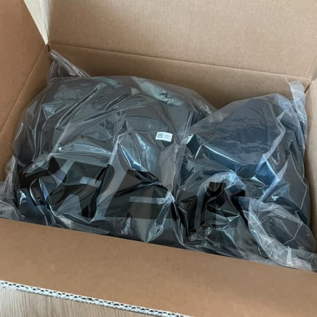 아크테릭스 세륨후디 블랙 M 사이즈 새상품