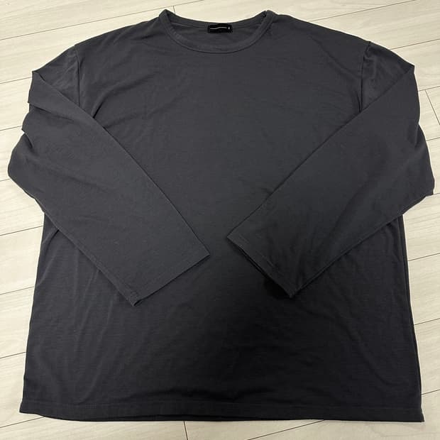 진한 회색 무지 긴팔티 팝니다!
