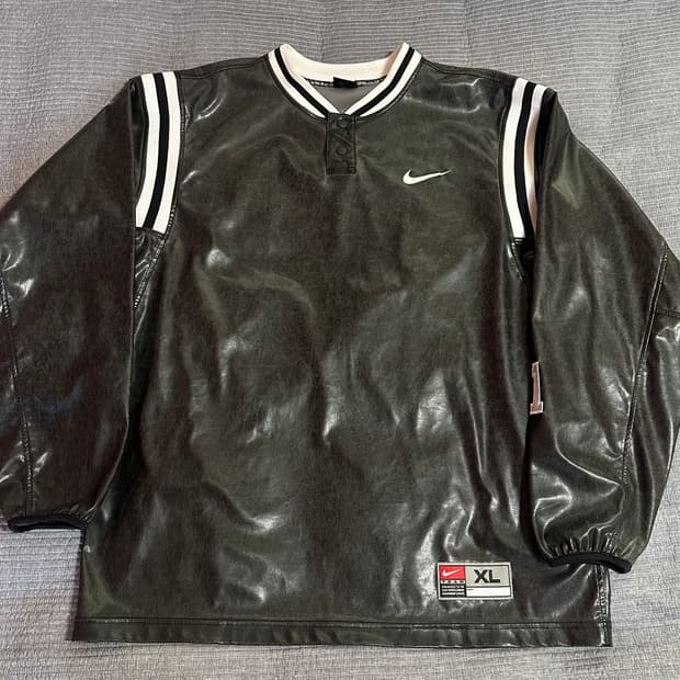 (XL) 나이키 빅로고 레더 웜업