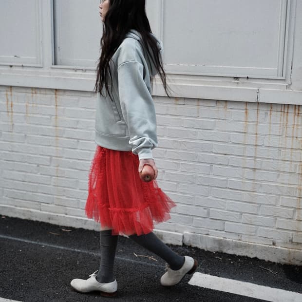 생긴스튜디오 밴딩 러플 샤스커트 레드